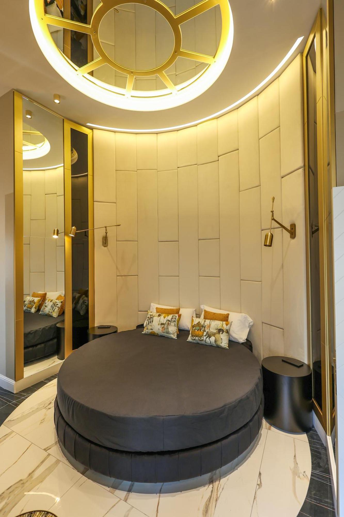 Maison San Carlo Luxury Suites Naples Exterior photo