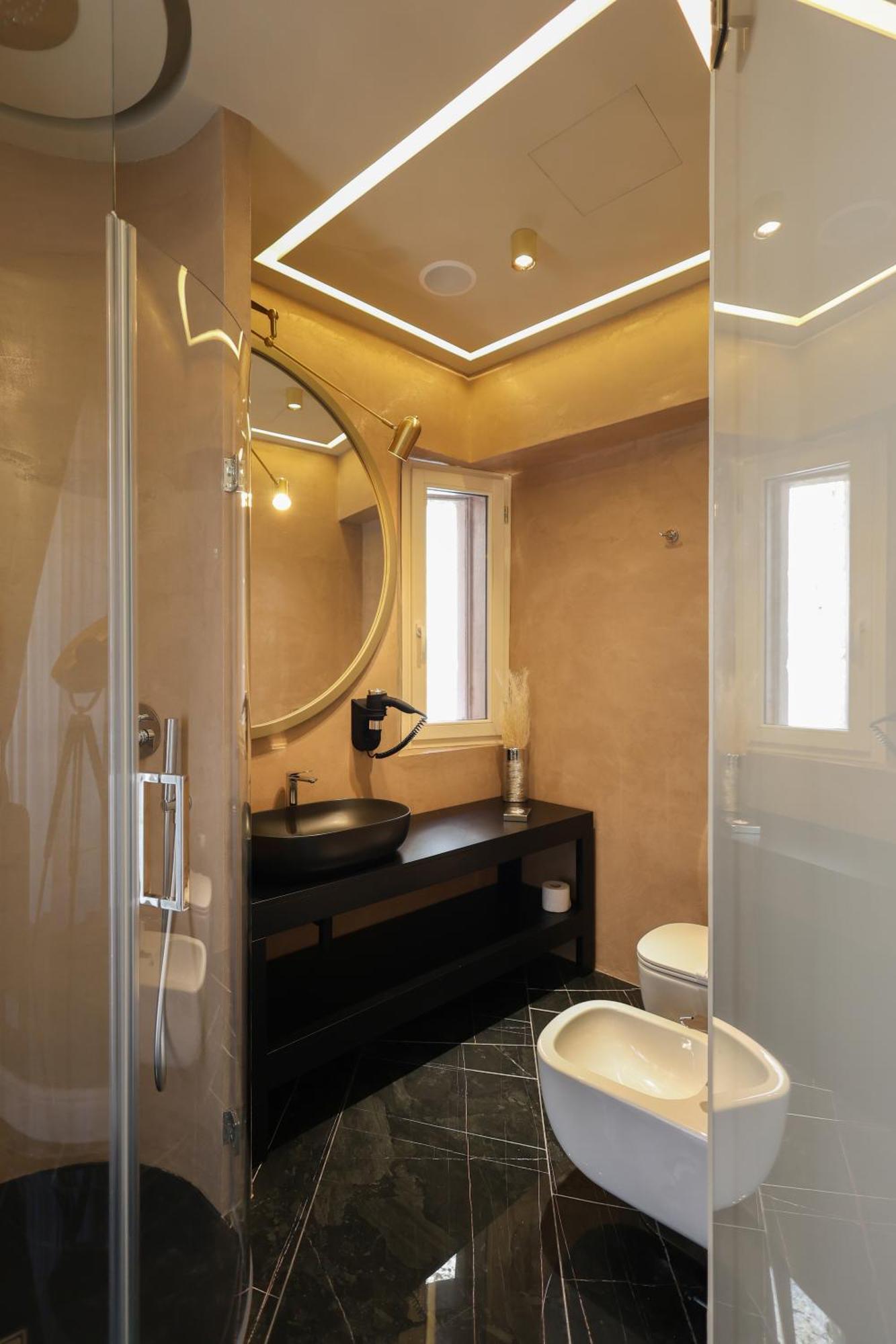 Maison San Carlo Luxury Suites Naples Exterior photo